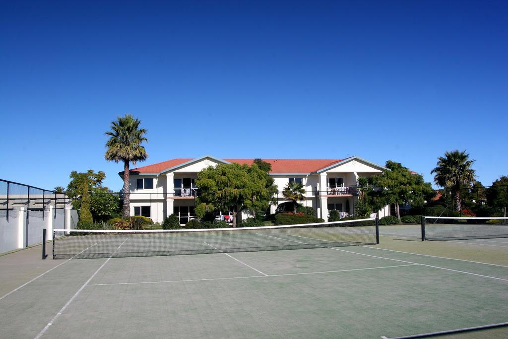 Pacific Palms