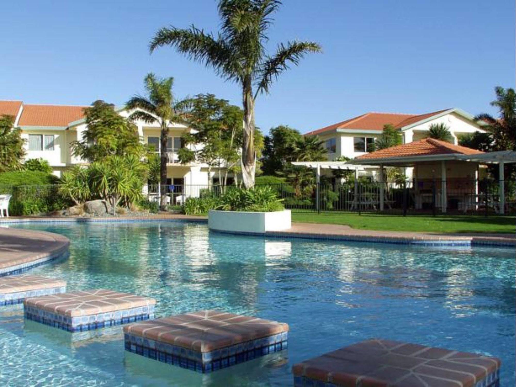 Pacific Palms Aparthotel